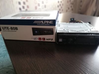 Лот: 13275490. Фото: 1. Магнитола Alpine UTE-80B. Автомагнитолы