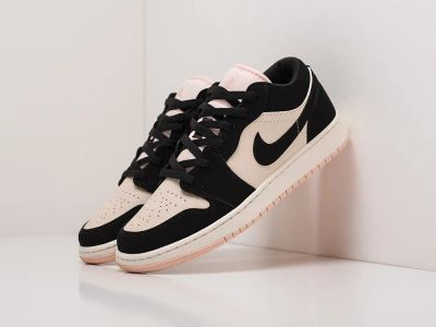 Лот: 18740814. Фото: 1. Кроссовки Nike Air Jordan 1 Low. Кеды, кроссовки, слипоны