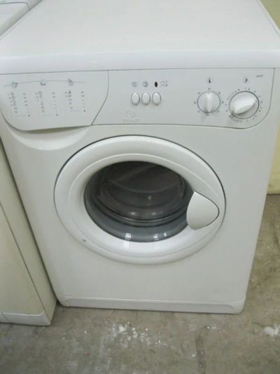 Лот: 3336613. Фото: 1. Стиральная машина Indesit W93T... Стиральные машины