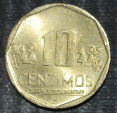 Лот: 20024272. Фото: 1. Экзотика с рубля (81764) Перу. Остальные страны