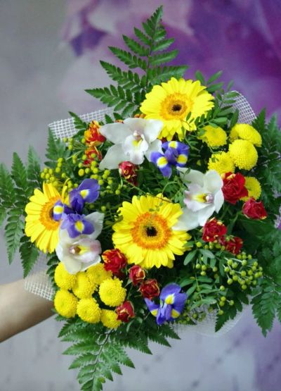 Лот: 7032129. Фото: 1. Сборный букет. Цветы на Щорса... Свежие цветы