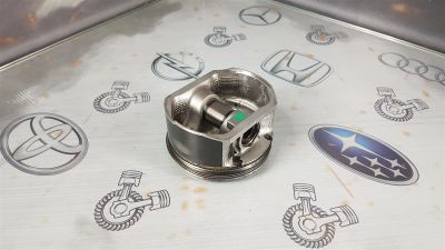 Лот: 23590806. Фото: 1. Поршень Suzuki Grand Vitara J24B... Двигатель и элементы двигателя