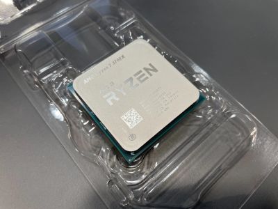 Лот: 19210948. Фото: 1. AMD Ryzen 7 3700X. Процессоры