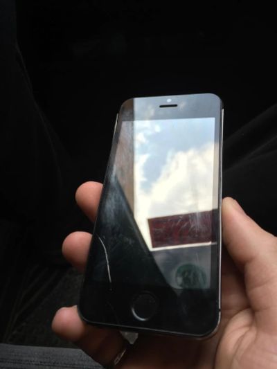 Лот: 9540858. Фото: 1. Продам iPhone 5s айфон. Смартфоны