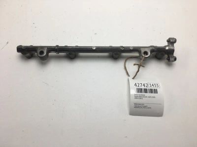 Лот: 20390683. Фото: 1. Рейка топливная Toyota Rav4 2003... Топливная система