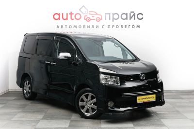 Лот: 19201796. Фото: 1. Toyota Voxy, II (R70) 2.0 CVT... Автомобили