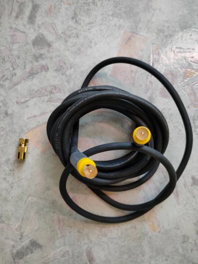 Лот: 19932317. Фото: 1. Антенный кабель Belkin с переходником... Шнуры, кабели, разъёмы