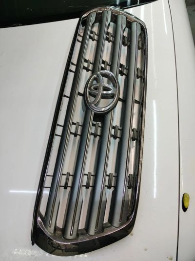 Лот: 24588640. Фото: 1. Решетка радиатора Toyota Land... Кузов