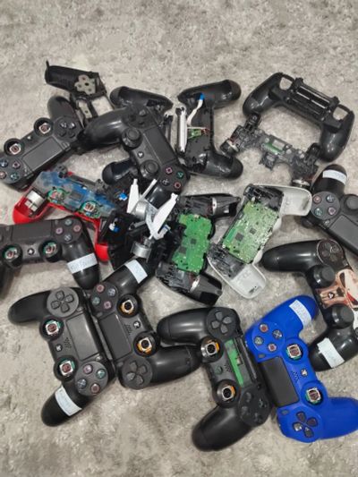 Лот: 19840598. Фото: 1. Неиспр dualshock 4 v2 ps4 v1. Аксессуары для игровых приставок, консолей, геймпады
