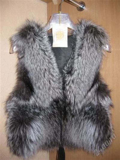 Лот: 2371141. Фото: 1. Продам жилетку.Нат.мех чернобурка... Верхняя одежда