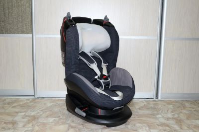 Лот: 7655139. Фото: 1. Автокресло Maxi Cosi Tobi 9-18... Детские автокресла