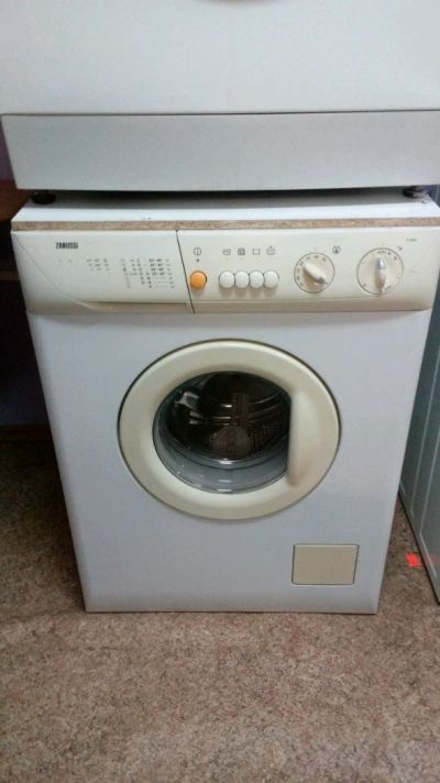 Лот: 4884798. Фото: 1. Стиральная машина Zanussi F-505... Стиральные машины
