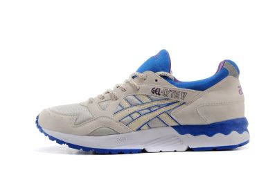 Лот: 5305052. Фото: 1. Кросовки Asics. Кеды, кроссовки, слипоны