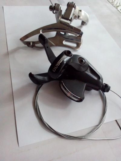 Лот: 7826110. Фото: 1. Shimano: манетка(3ск.)+переключатель. Запчасти