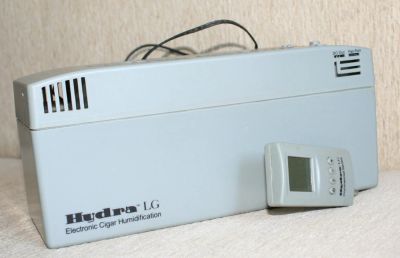 Лот: 9382888. Фото: 1. hydra lg cigar electronic humidificator. Аксессуары и запчасти для кальянов