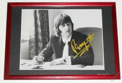 Лот: 5895923. Фото: 1. Автограф: Ринго Старр. The Beatles. Вещи известных людей, автографы