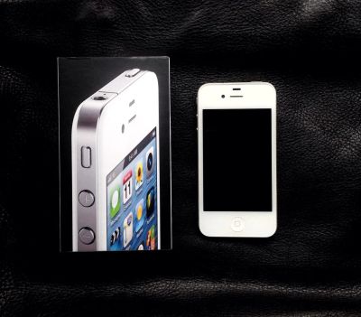 Лот: 6294115. Фото: 1. iPhone 4.Состояние Отличное!Комплект... Смартфоны