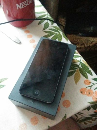 Лот: 5000324. Фото: 1. Продам iPhone 5. Комплект. Смартфоны