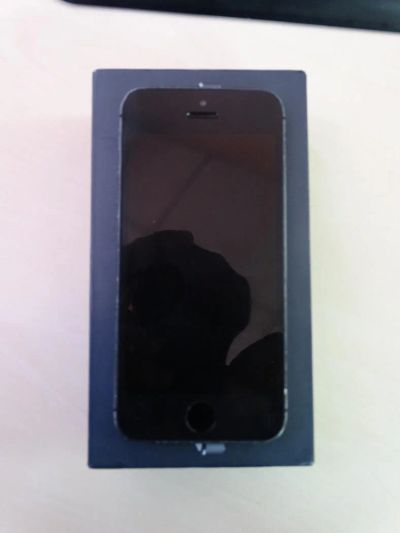Лот: 6022198. Фото: 1. Apple iPhone 5 16Gb Black. Смартфоны