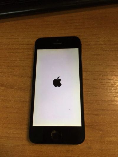 Лот: 15161270. Фото: 1. iPhone 5S под восстановление... Смартфоны