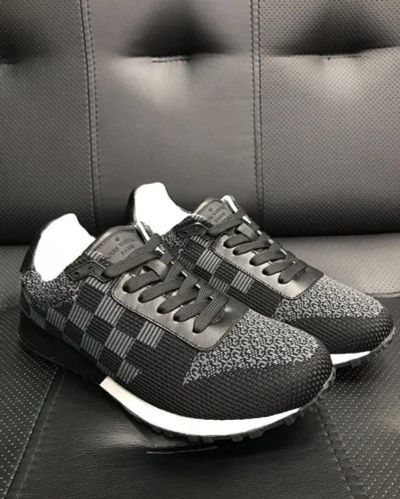 Лот: 12103858. Фото: 1. Кроссовки Louis Vuitton мужские... Кеды, кроссовки, слипоны