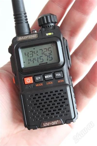 Лот: 1662948. Фото: 1. рация\радиостанция baofeng uv-3r... Рации, радиостанции