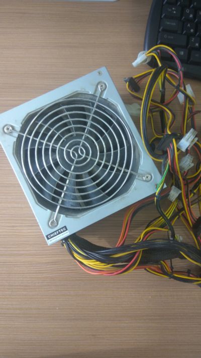 Лот: 11798568. Фото: 1. Блок питания Chieftec 500W (APS-500S... Корпуса, блоки питания
