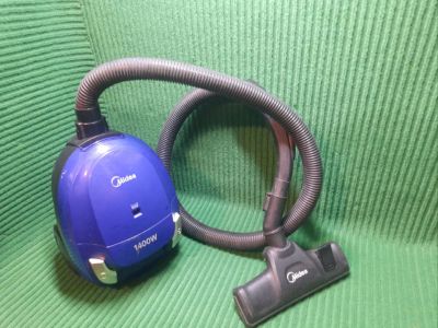 Лот: 25007873. Фото: 1. Пылесос Midea 1400w МВП (г3958к... Пылесосы, паровые швабры