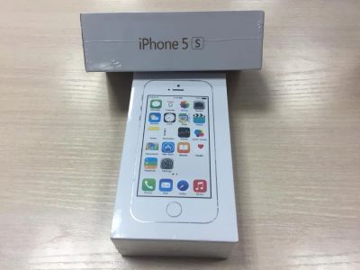 Лот: 8411663. Фото: 1. iPhone 5s Gold 16Gb, без LTE... Смартфоны