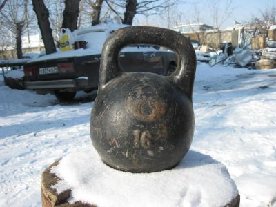 Лот: 6969792. Фото: 1. Продам гирю 16 кг за 1500 руб. Гири