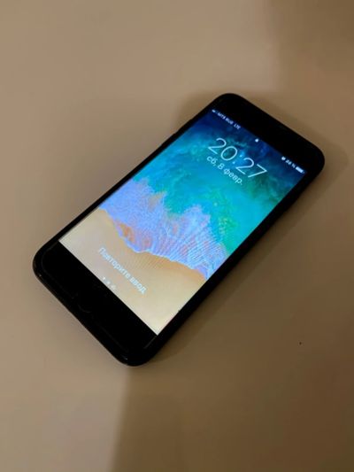 Лот: 15479967. Фото: 1. iPhone 7 чёрный 32гб. Смартфоны