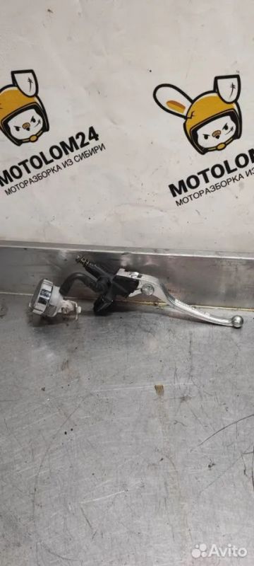Лот: 22462943. Фото: 1. Тормозная машинка перед Suzuki... Запчасти