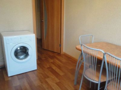Лот: 6633402. Фото: 1. Сдаётся 2-к квартира на Батурина... Квартиры, студии