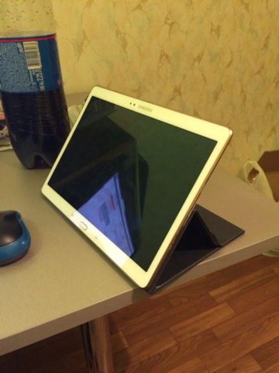 Лот: 5360719. Фото: 1. Galaxy tab S 10.5 white+ чехол... Планшеты