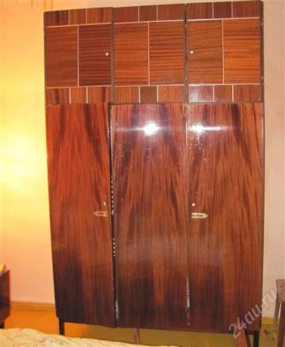 Лот: 1437732. Фото: 1. шкаф с рубля. Шкафы, шкафы-купе