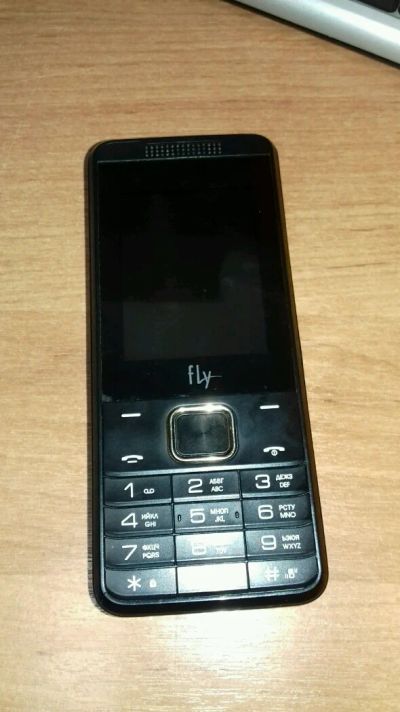 Лот: 11981448. Фото: 1. Телефон Fly ff245 (4406). Кнопочные мобильные телефоны