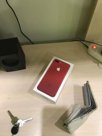 Лот: 10245712. Фото: 1. Apple iPhone 7 Plus red128gb. Смартфоны