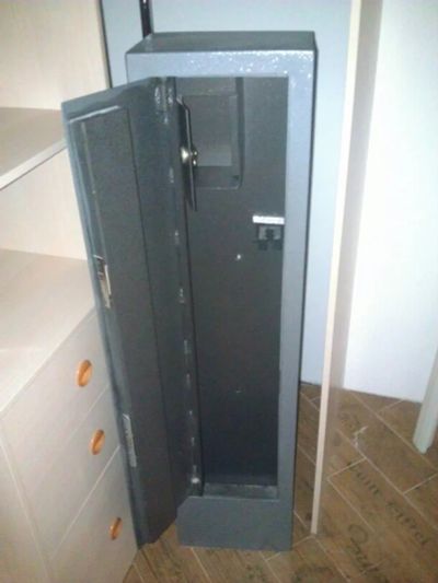 Лот: 9456523. Фото: 1. Сейф оружейный. Сейфы, металлические шкафы