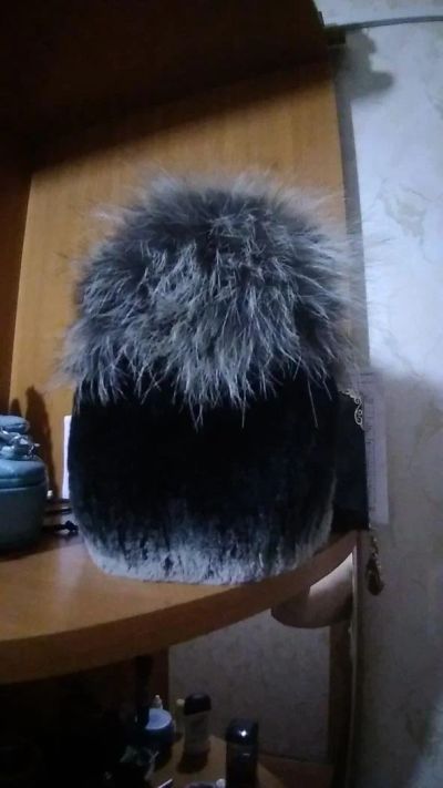 Лот: 10735248. Фото: 1. Продам шапку кролик рекс с чернобуркой. Головные уборы