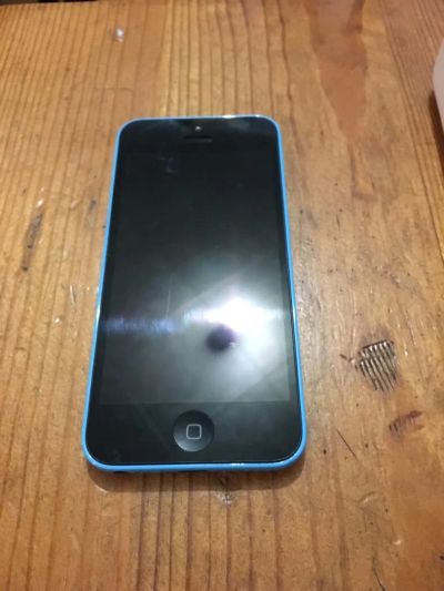 Лот: 6747913. Фото: 1. Apple iPhone 5c 8гб рст на гарантии. Смартфоны
