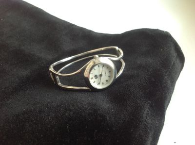 Лот: 20044715. Фото: 1. Женские часы браслет серебряные. Драгоценные наручные часы