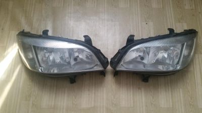 Лот: 7826517. Фото: 1. Фары для автомобиля Subaru Traviq. Оптика и освещение