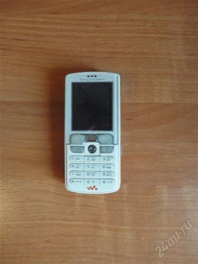 Лот: 1377845. Фото: 1. sony ericsson w800i walkman (срочно... Кнопочные мобильные телефоны