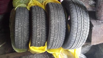 Лот: 4583762. Фото: 1. Зимняя шипованная резина Dunlop. Шины