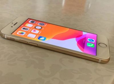 Лот: 16666055. Фото: 1. iPhone 7 gold 128 gb (срок использования... Смартфоны
