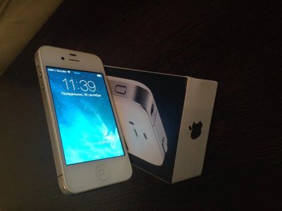 Лот: 3231502. Фото: 1. Apple iPhone 4S 16Gb Белый. Смартфоны
