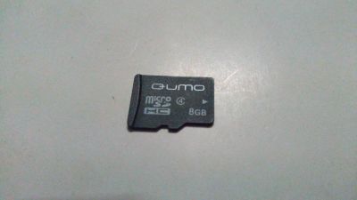 Лот: 13049967. Фото: 1. Micro SDHC 8Gb Qumo (4 class). Карты памяти