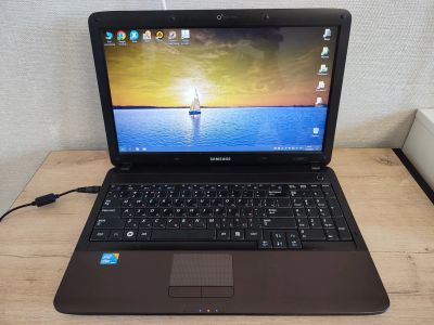 Лот: 25374012. Фото: 1. Ноутбук Samsung NP-R540-JS0BRU. Ноутбуки