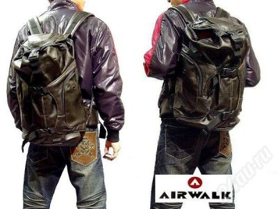 Лот: 205538. Фото: 1. ..[Brand].. Рюкзак Airwalk, коричневый... Сумки
