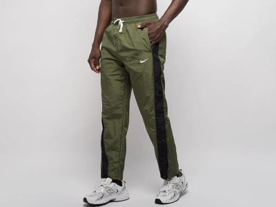 Лот: 24973983. Фото: 1. Брюки спортивные Nike. Брюки, джинсы, шорты